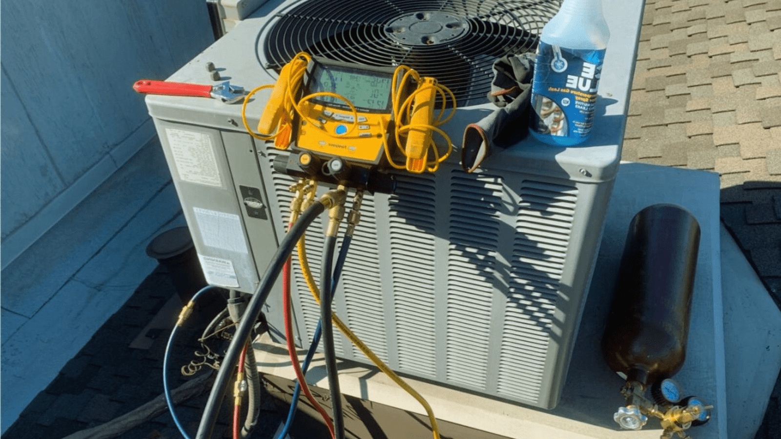 HVAC Vacuum Pump and HVAC Gauges